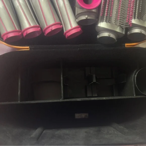 Dyson Airwrap Complete Styler – US Plug (100–127V) in Nickel/Fuscia FREE SHIP! - Picture 3 of 16